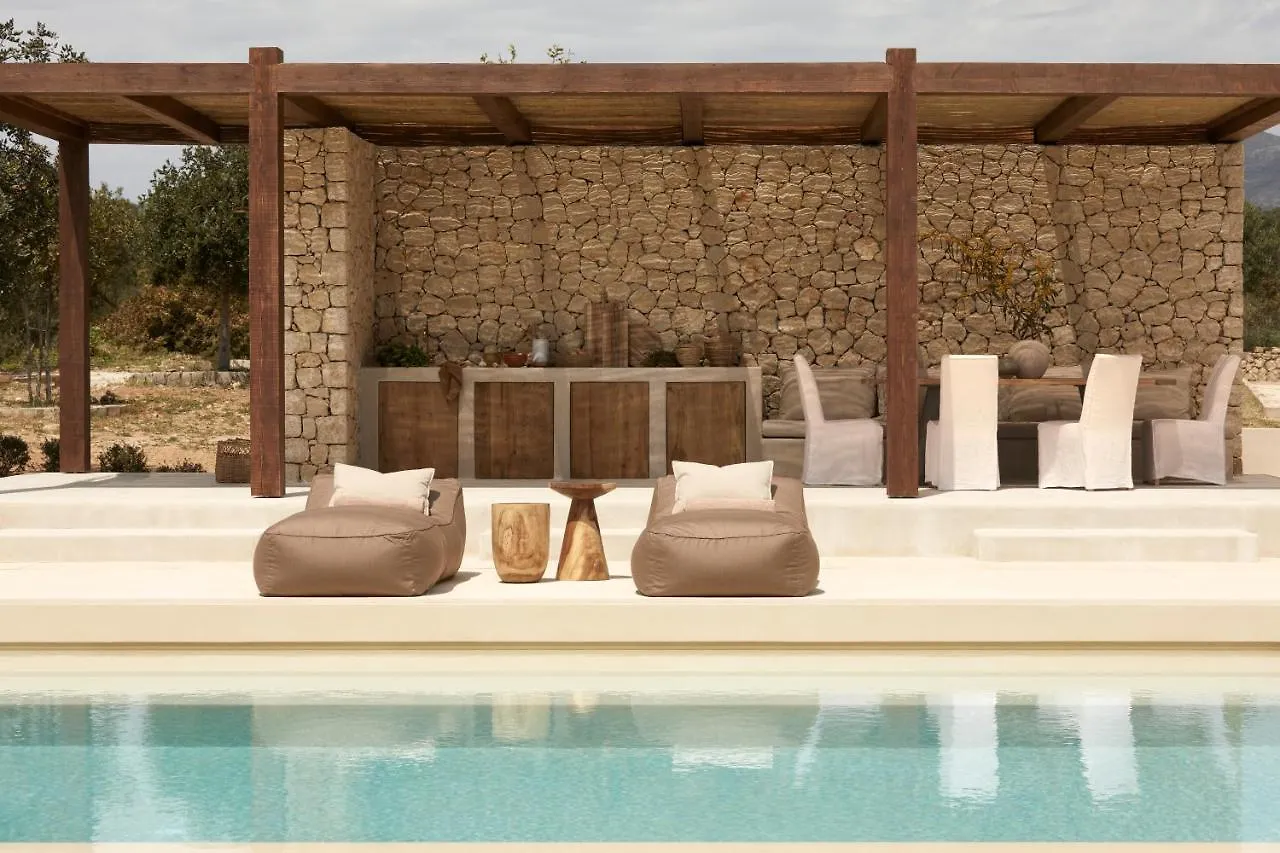 Sui Generis Villa Pesádha